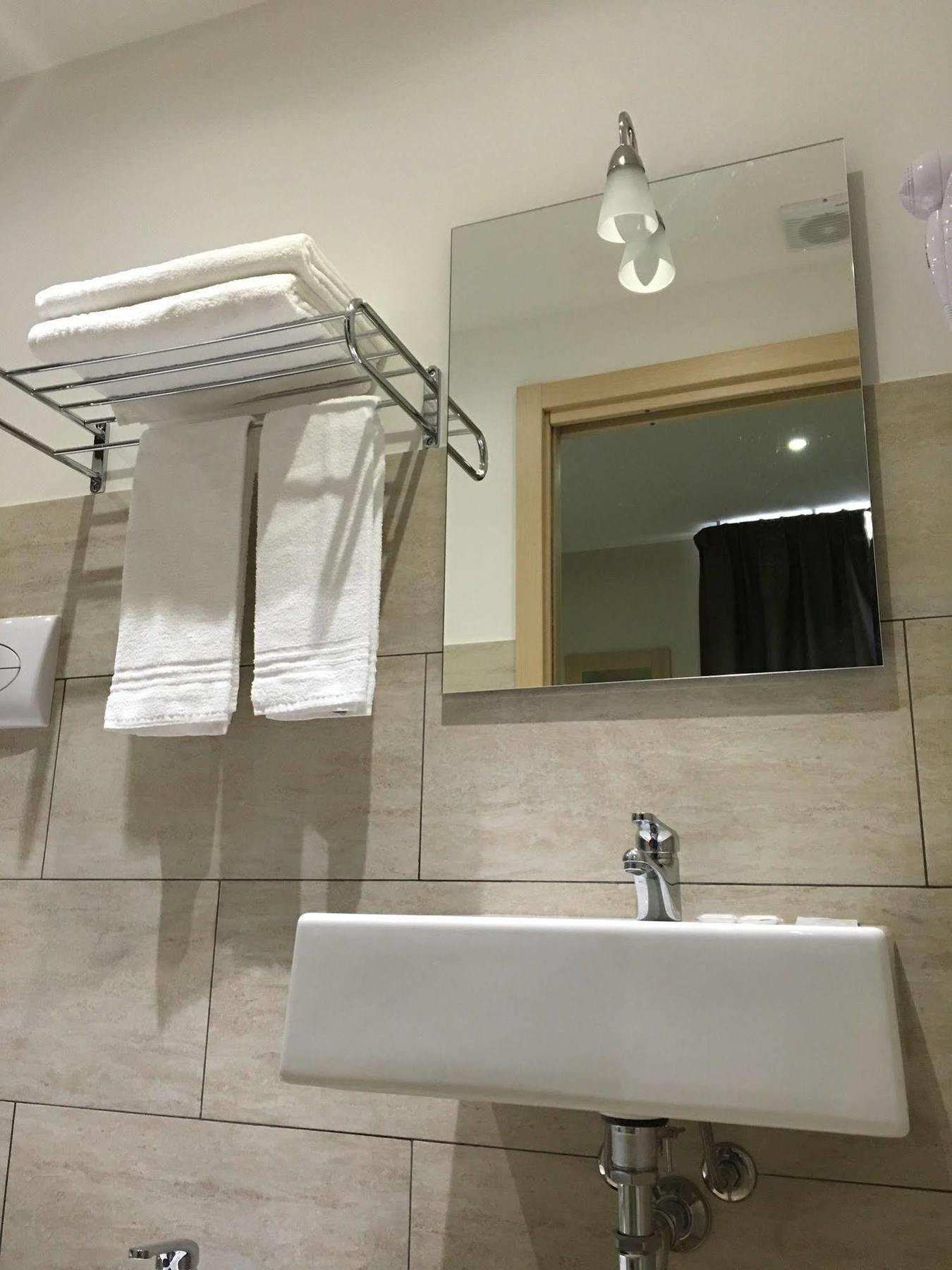 Hotel San Biagio Milan Exterior photo