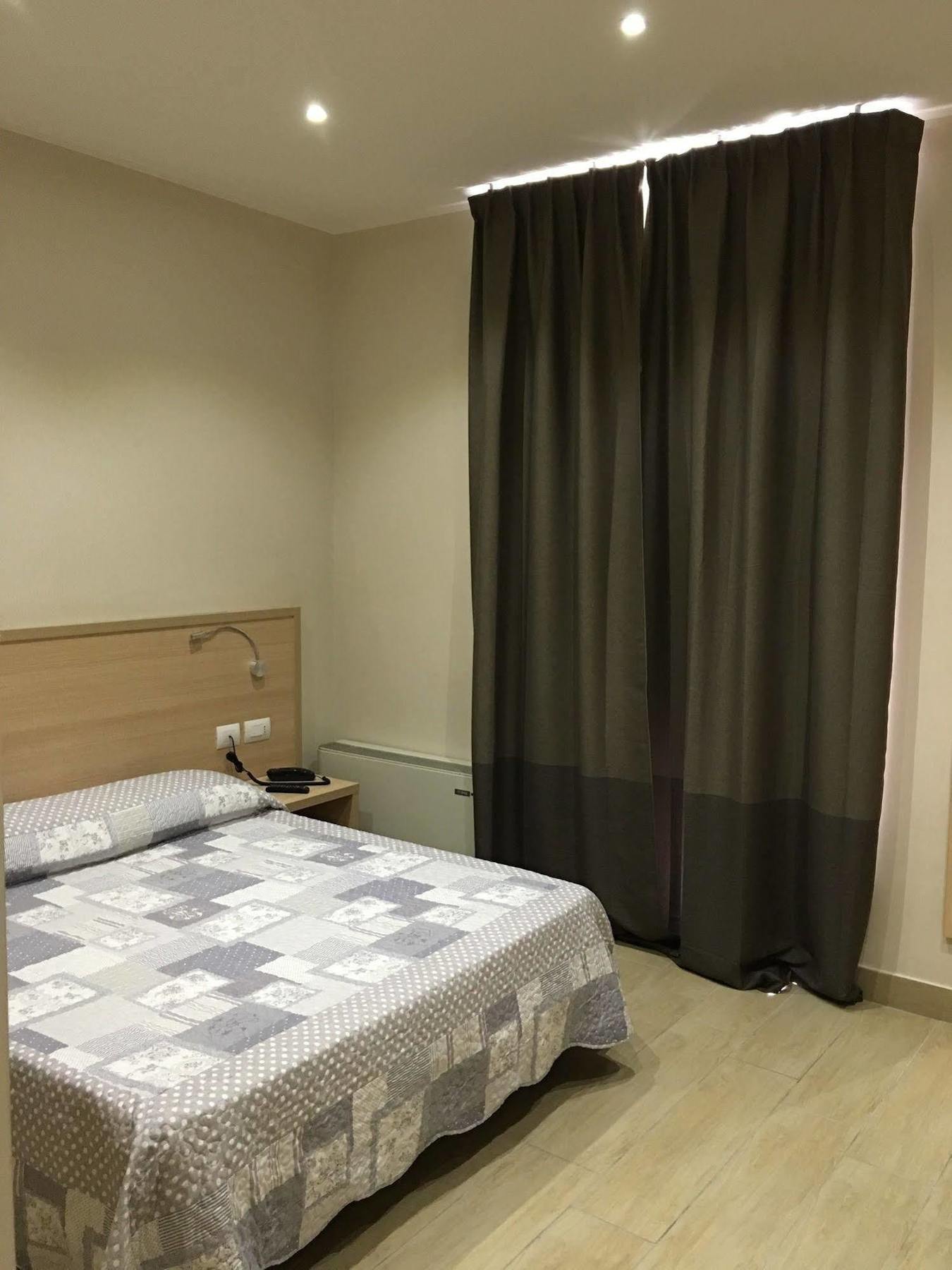 Hotel San Biagio Milan Exterior photo