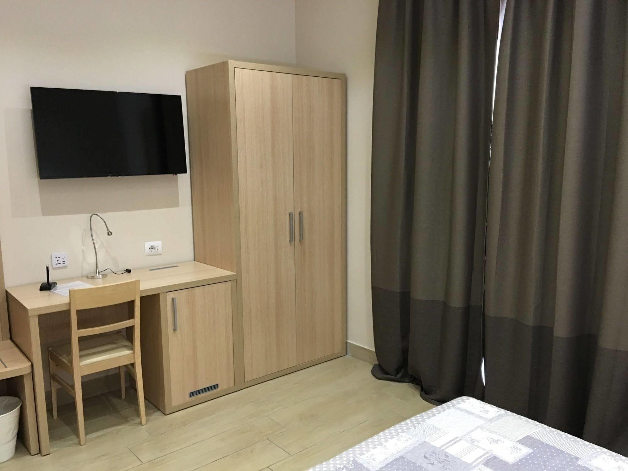 Hotel San Biagio Milan Exterior photo