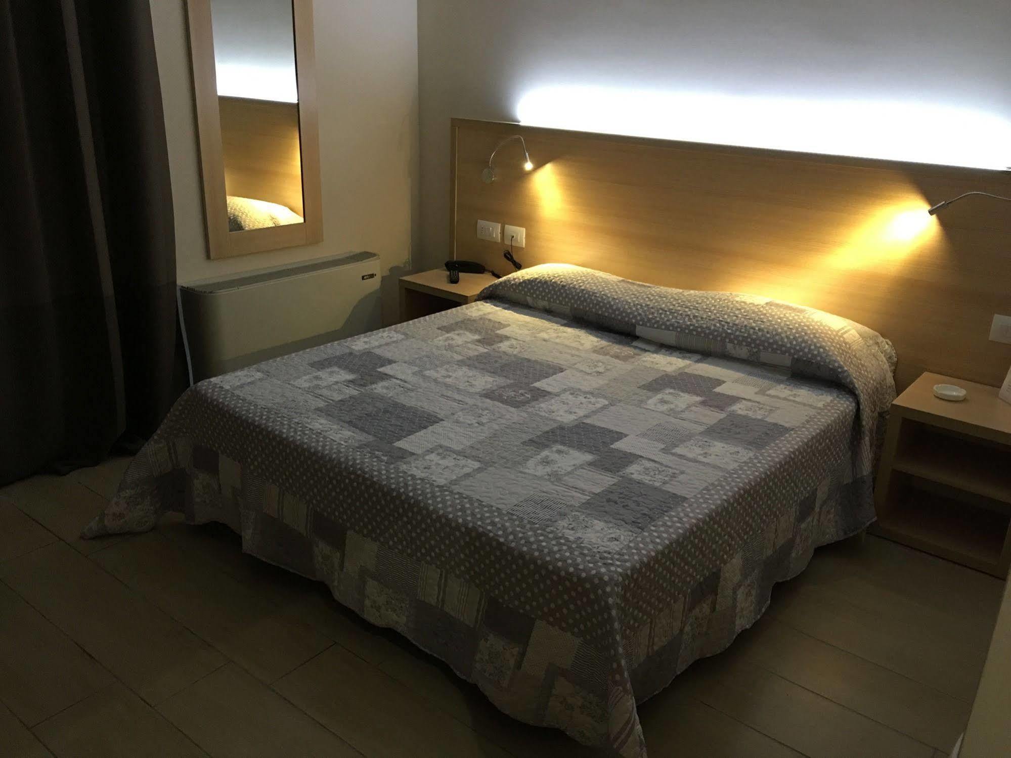 Hotel San Biagio Milan Exterior photo